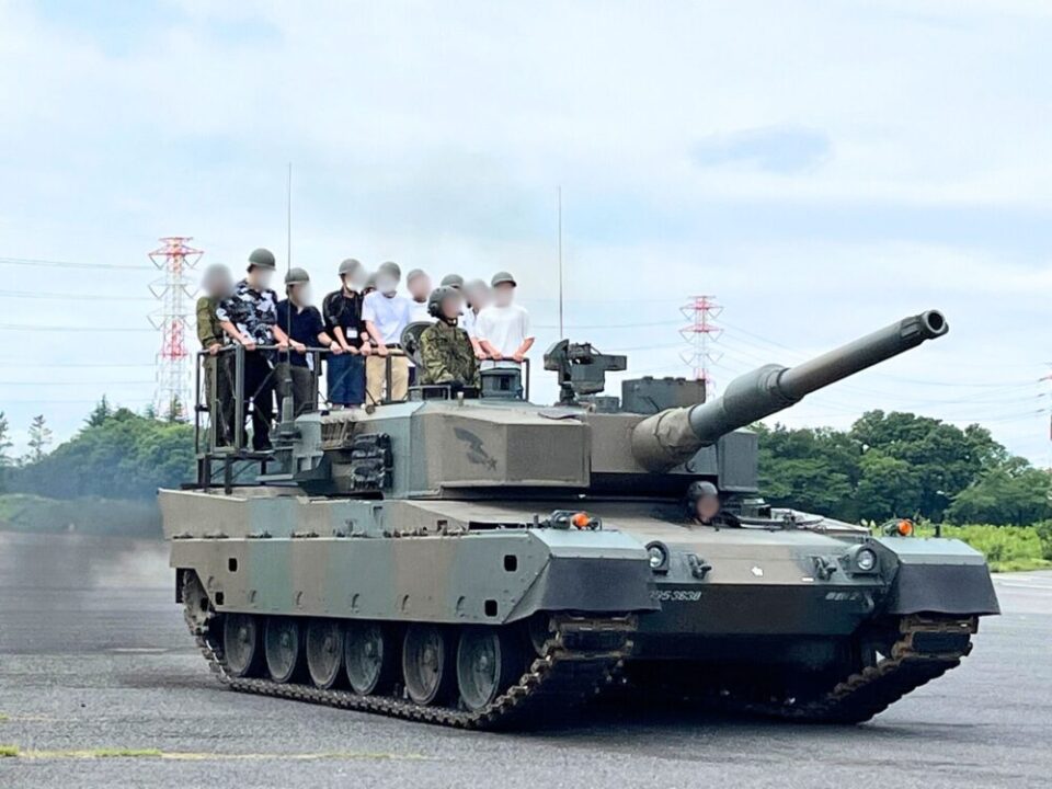 戦車乗車体験